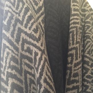 ZARA MAN geometric poncho